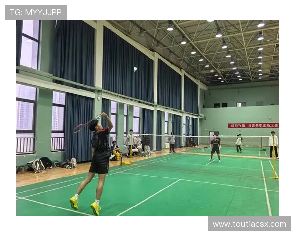 赛后复盘:广州羽毛球队与南京羽毛球队速度对决的精彩瞬间与战术分析