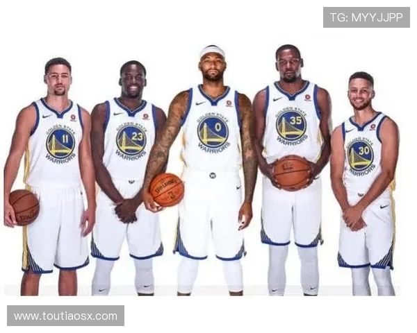 重庆篮球队的阵地战分析与战术解读探讨