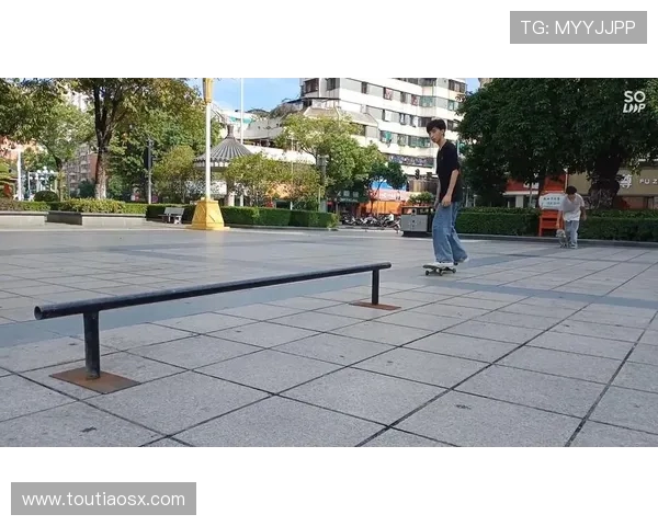 广州滑板队与南京滑板队赛后复盘分析团队配合与战术执行的关键因素